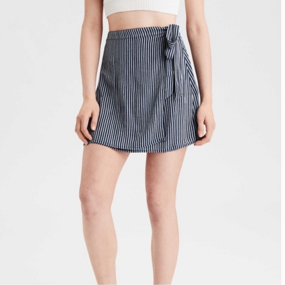 American Eagle High Waisted Tie Wrap Mini Skirt
